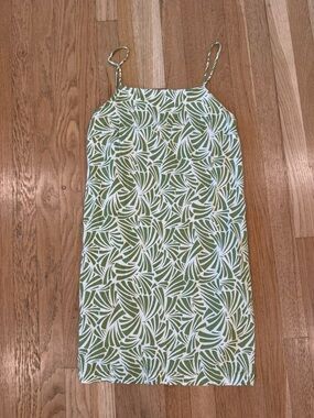 Green Leaf-Print Spaghetti Strap Dress